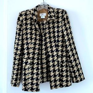 Vertigo Paris, Black, tan and white tailleur